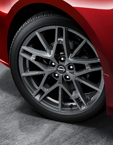 2024 Nissan Altima 19-inch aluminum-alloy wheels