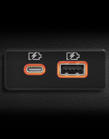 2024 Nissan Altima rear USB-PD charging ports