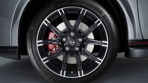 2017 Nissan JUKE NISMO RS 18 inch aluminum-alloy wheels