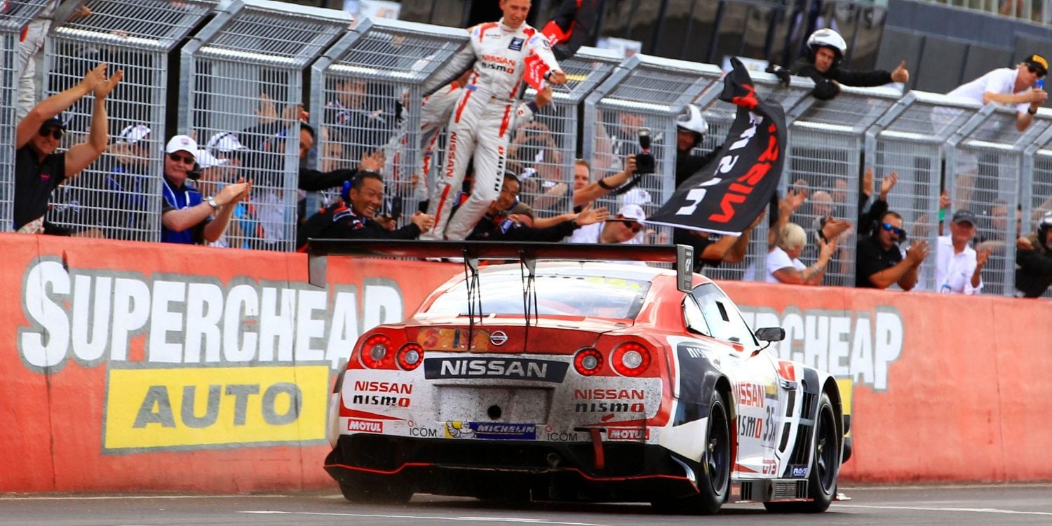 Nissan GT-R NISMO GT3 wins 2015 Bathurst 12 Hour race