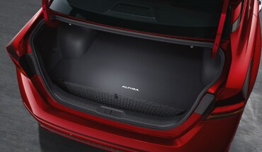Nissan Altima trunk space