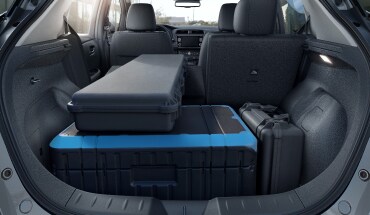 Nissan LEAF split rear seat cargo space