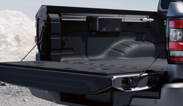 Nissan Frontier tailgate