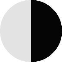 Two-tone Aspen White TriCoat / Super Black [[2023_KICKS_408]]