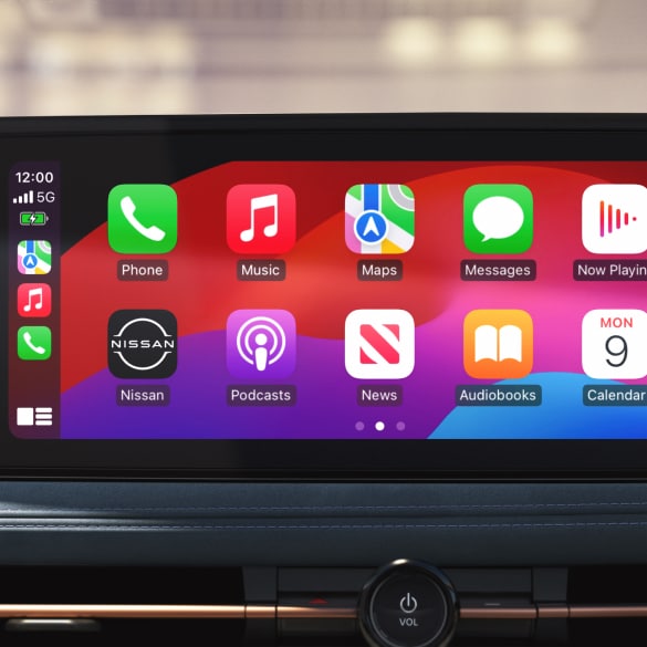 Touchscreen display of Apple CarPlay apps