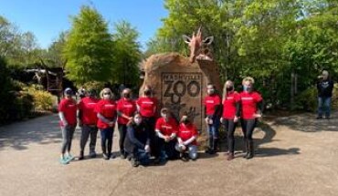 Nissan Green Team volunteer at the Nashville zoo