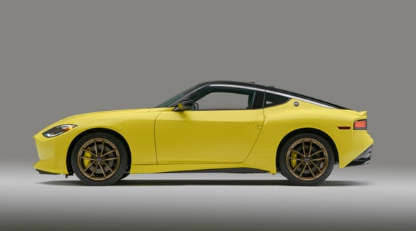 Side View Of 2023 Nissan Z Titanium Gold Forged Wheels