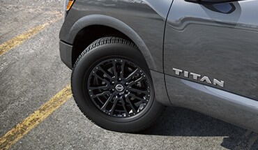 2021 Nissan TITAN black aluminum -alloy wheel
