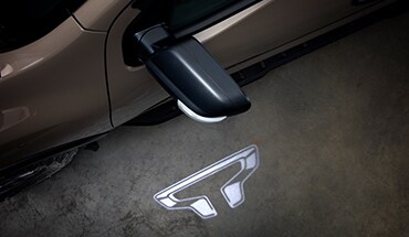2021 Nissan TITAN logo approach light