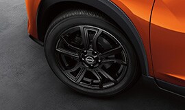 2022 Nissan Kicks showing redesigned 17-inch aluminium-alloy wheels