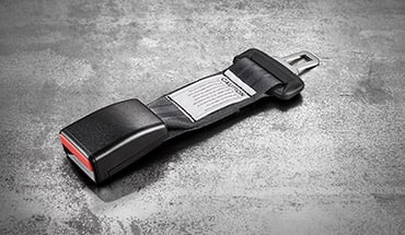 2023 Nissan LEAF seat belt extender