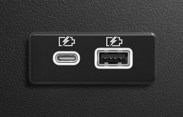 2022 Nissan Maxima showing USB-C port