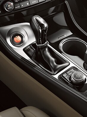 2022 Nissan Maxima gear shift knob