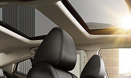 2022 Nissan Maxima dual-panel panoramic moonroof