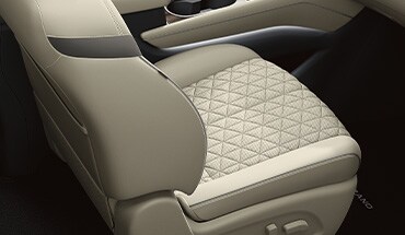 2023 Nissan Murano front seat to illustrate zero gravity seating.
