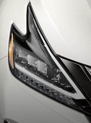 2023 Nissan Murano showing LED headlights.