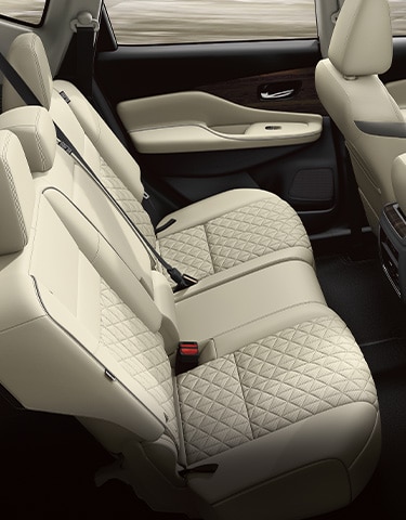 2024 Nissan Murano interior view of premium seats