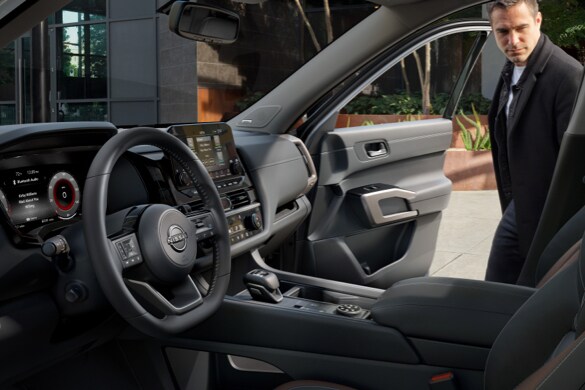 Nissan Pathfinder Front Seats