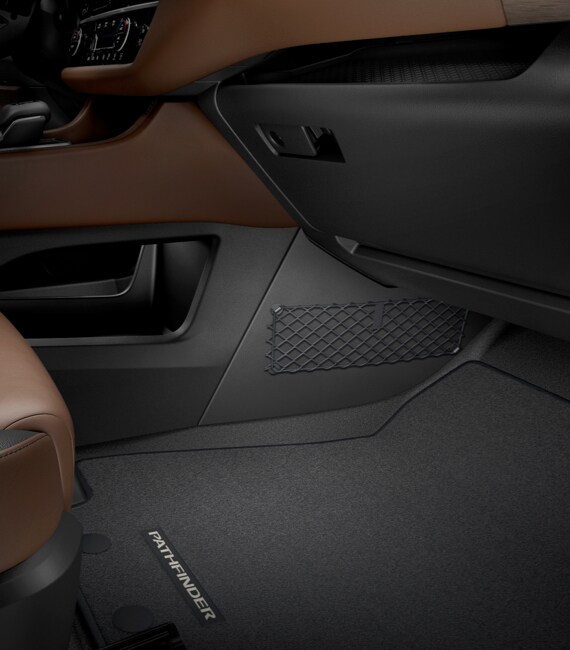 2022 Nissan Pathfinder Best-in-Class Front Legroom