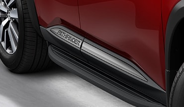 2023 Nissan Pathfinder dark chrome body side molding