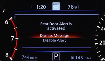 2022 Nissan Rogue Sport rear door alert video