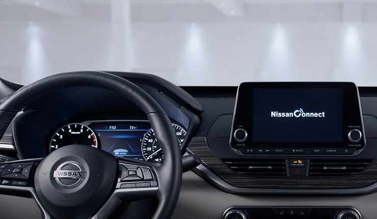 2022 Nissan Sentra Nissanconnect services video.